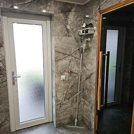 Tiny Sauna House With Terrace Дом отдыха